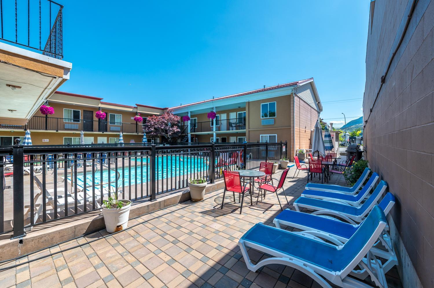 Sahara Courtyard Inn Penticton Ngoại thất bức ảnh