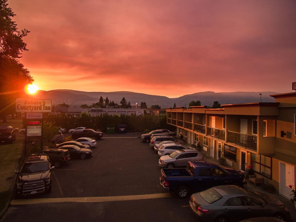 Sahara Courtyard Inn Penticton Ngoại thất bức ảnh